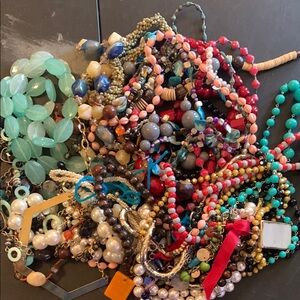 Colorful Vintage 2 Now Women's Necklace Collection